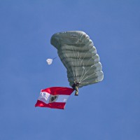 Dateiname=2013-06-29_09-03-40_Airpower2013_7D1L3068b_1s.JPG
Dateigröße=404KB
Abmessungen: 1280x1280
hinzugefügt am: 16. Juli 2013 2013-06-29_09-03-40_Airpower2013_7D1L3068b_1s.JPG