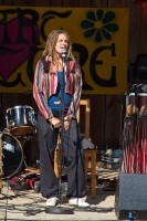 Dateiname=Heart-Culture-2011-IMG_4623-hd.JPG
Dateigröße=563KB
Abmessungen: 1280x1920
hinzugefügt am: 14. Juli 2011 Heart-Culture-2011-IMG_4623-hd.JPG