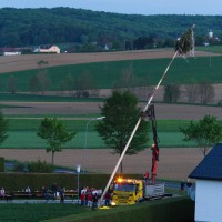 Dateiname=maibaum-aufstellen-054-IMG_8907bs.JPG
Dateigröße=688KB
Abmessungen: 1567x1567
hinzugefügt am: 01. Mai 2012 maibaum-aufstellen-054-IMG_8907bs.JPG