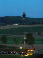 Dateiname=maibaum-aufstellen-077-IMG_8982bs.JPG
Dateigröße=768KB
Abmessungen: 1358x1810
hinzugefügt am: 01. Mai 2012 maibaum-aufstellen-077-IMG_8982bs.JPG
