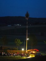 Dateiname=maibaum-aufstellen-108-IMG_9055bs.JPG
Dateigröße=579KB
Abmessungen: 1358x1810
hinzugefügt am: 01. Mai 2012 maibaum-aufstellen-108-IMG_9055bs.JPG