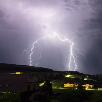 Dateiname=2015-05-19_22-15-12_gewitter_7D1L0151b.jpg
Dateigröße=805KB
Abmessungen: 1920x1920
hinzugefügt am: 19. Mai 2015 2015-05-19_22-15-12_gewitter_7D1L0151b.jpg