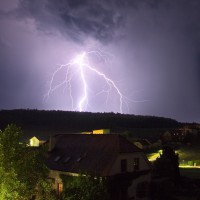 Dateiname=2015-05-19_22-19-06_gewitter_7D1L0160b.jpg
Dateigröße=1005KB
Abmessungen: 1920x1920
hinzugefügt am: 19. Mai 2015 2015-05-19_22-19-06_gewitter_7D1L0160b.jpg