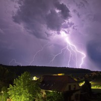 Dateiname=2015-05-19_22-22-40_gewitter_7D1L0162b.jpg
Dateigröße=954KB
Abmessungen: 1920x1920
hinzugefügt am: 19. Mai 2015 2015-05-19_22-22-40_gewitter_7D1L0162b.jpg
